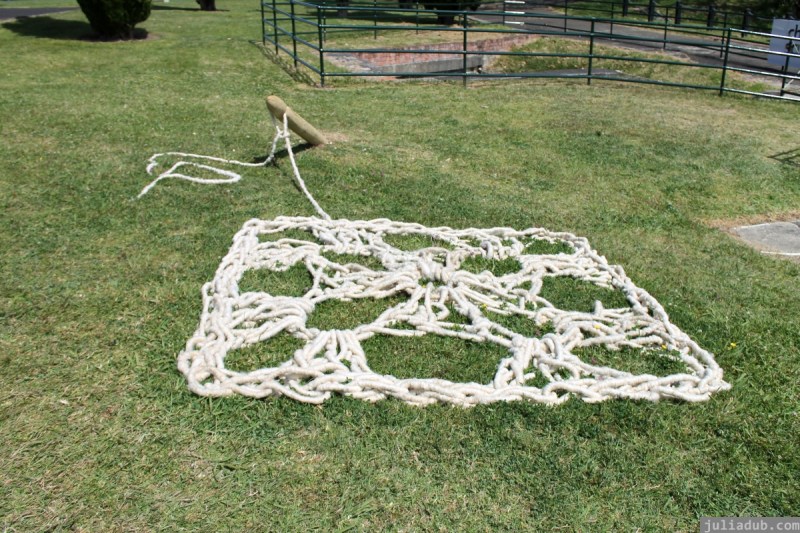 NZ Sculpture OnShore Nov 2012 (32) Gina Ferguson 'Picnic'