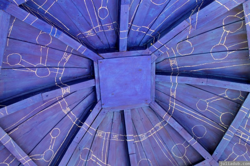 NZ Sculpture OnShore Nov 2012 (50) Brendan McGorry 'Holy of Holies'