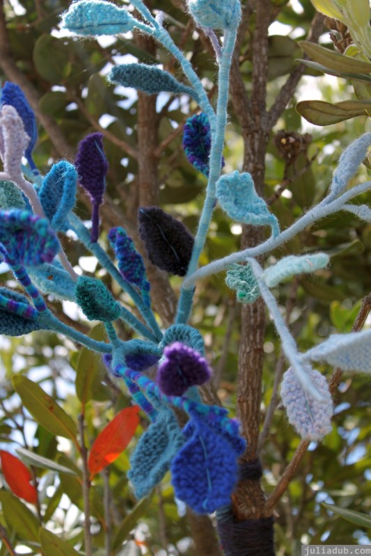 NZ Sculpture OnShore Nov 2012 (54) Juliette Laird's 'Intrusions'